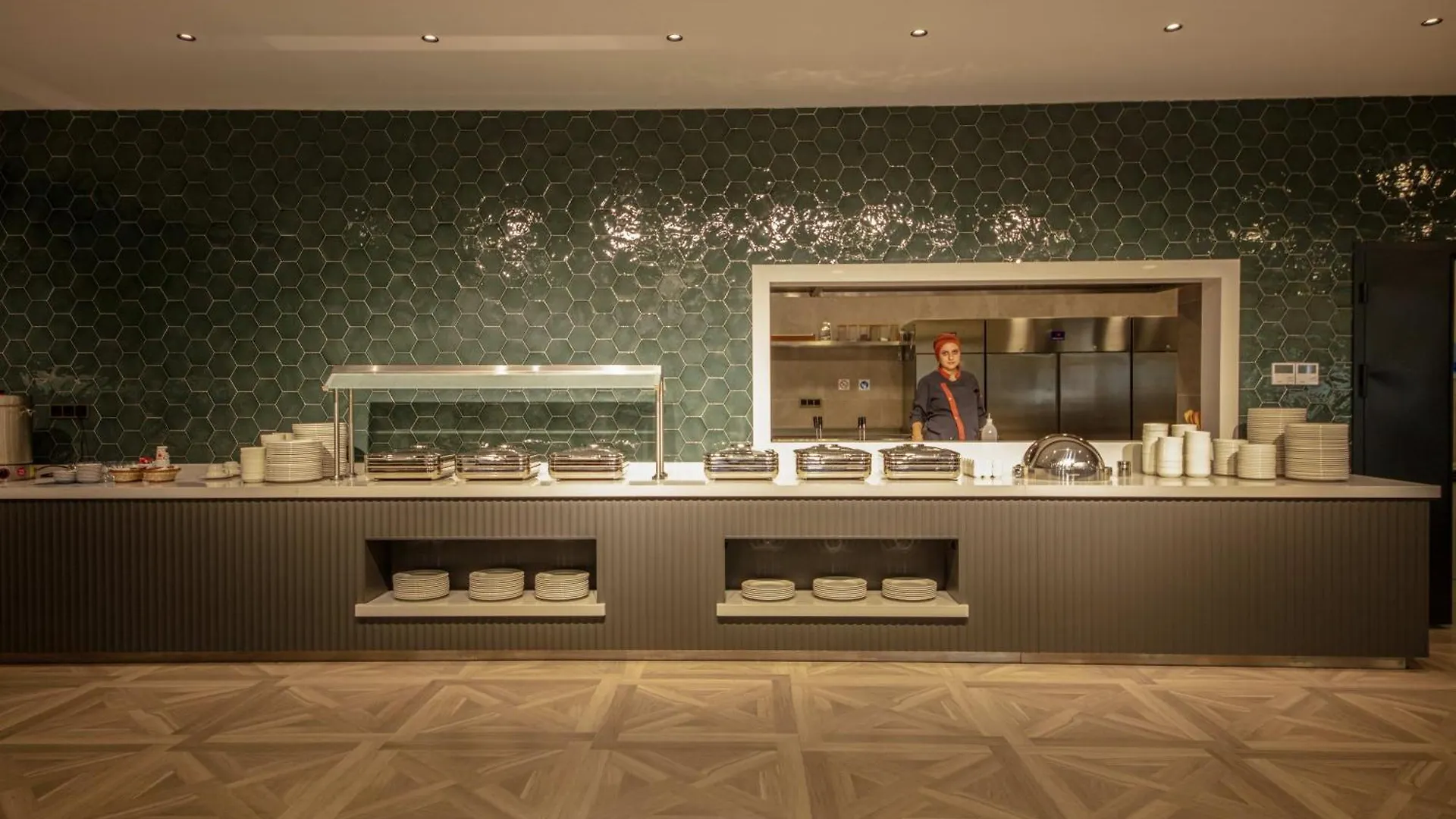 V Center Hotel Trabzon 4*,