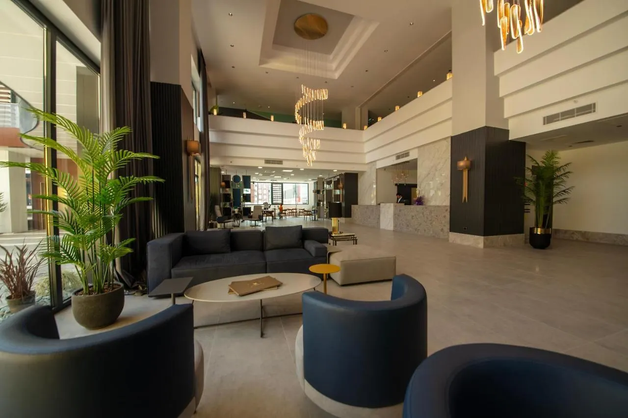 V Center Hotel Трабзон
