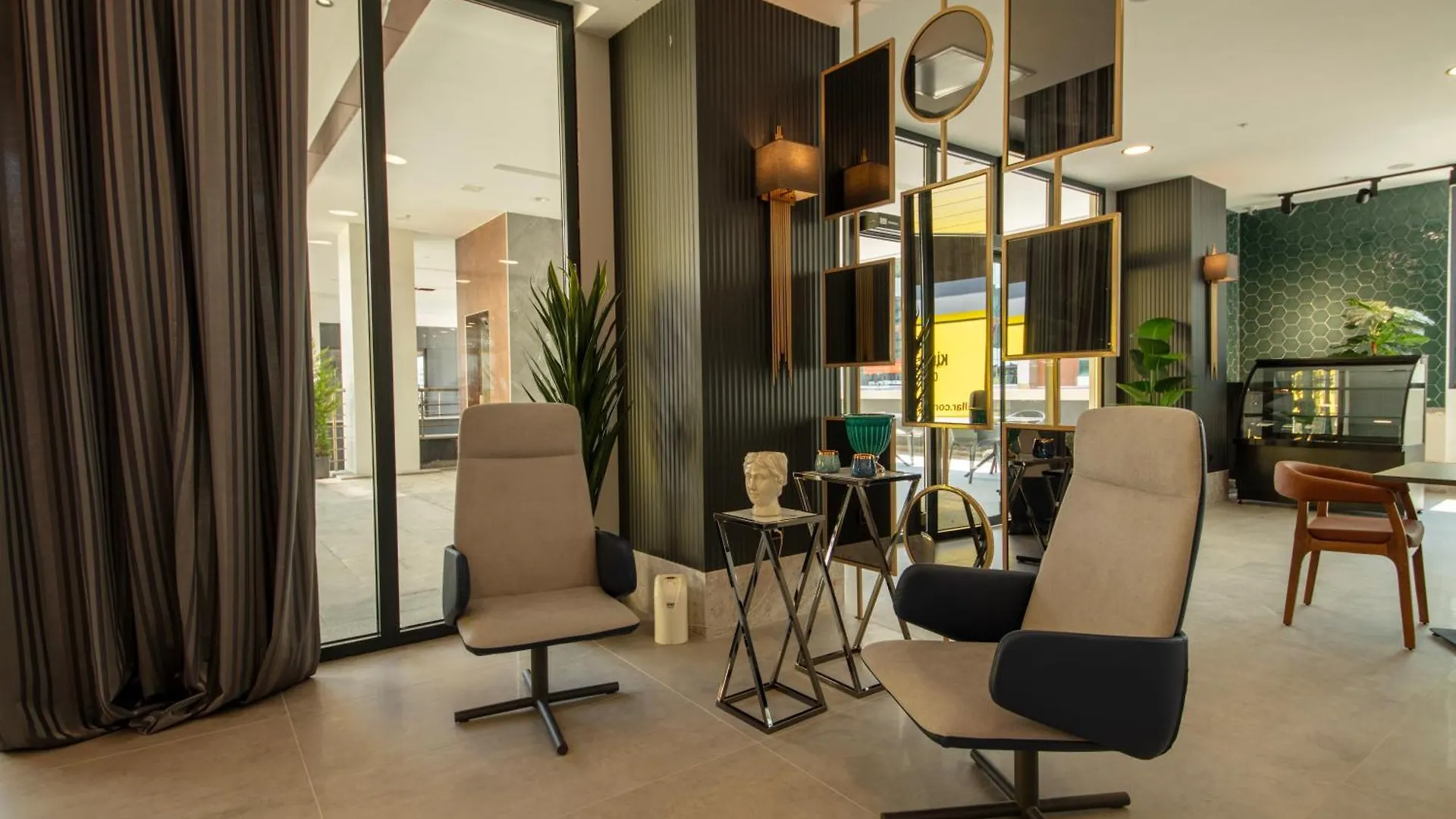 V Center Hotel Трабзон