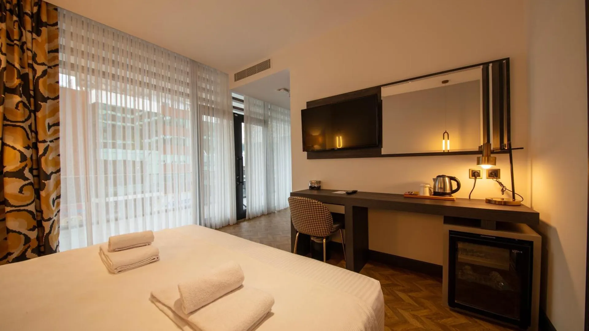 V Center Hotel Трабзон