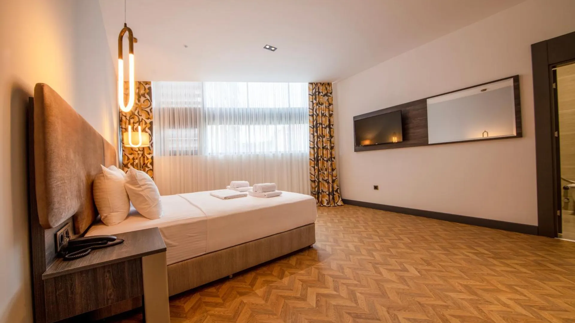 V Center Hotel Трабзон 4*,  Турция