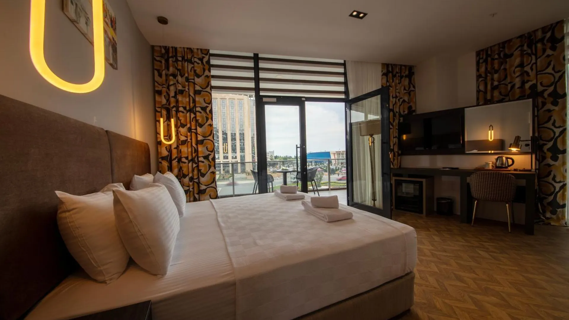 V Center Hotel Трабзон