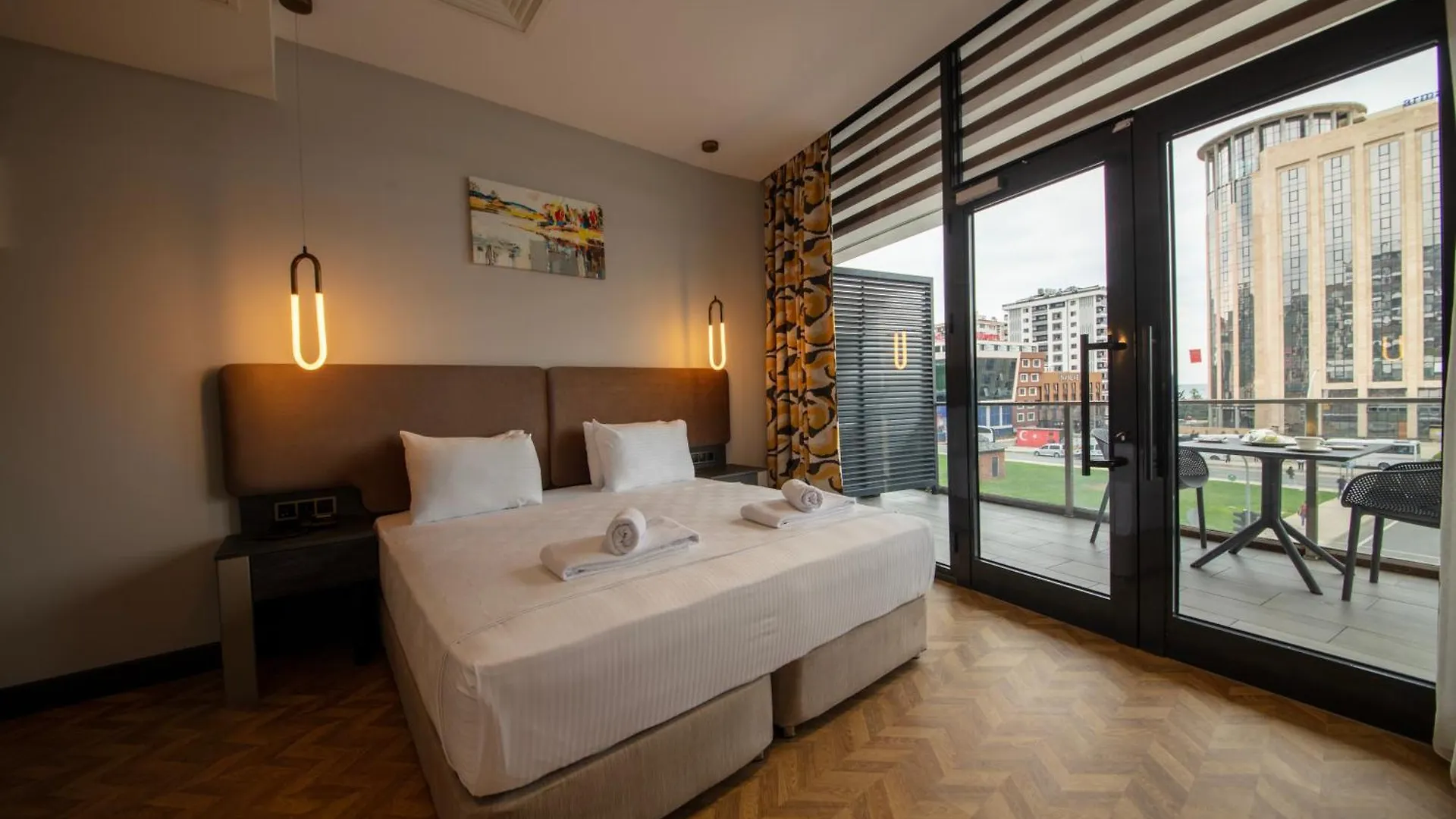 V Center Hotel Трабзон
