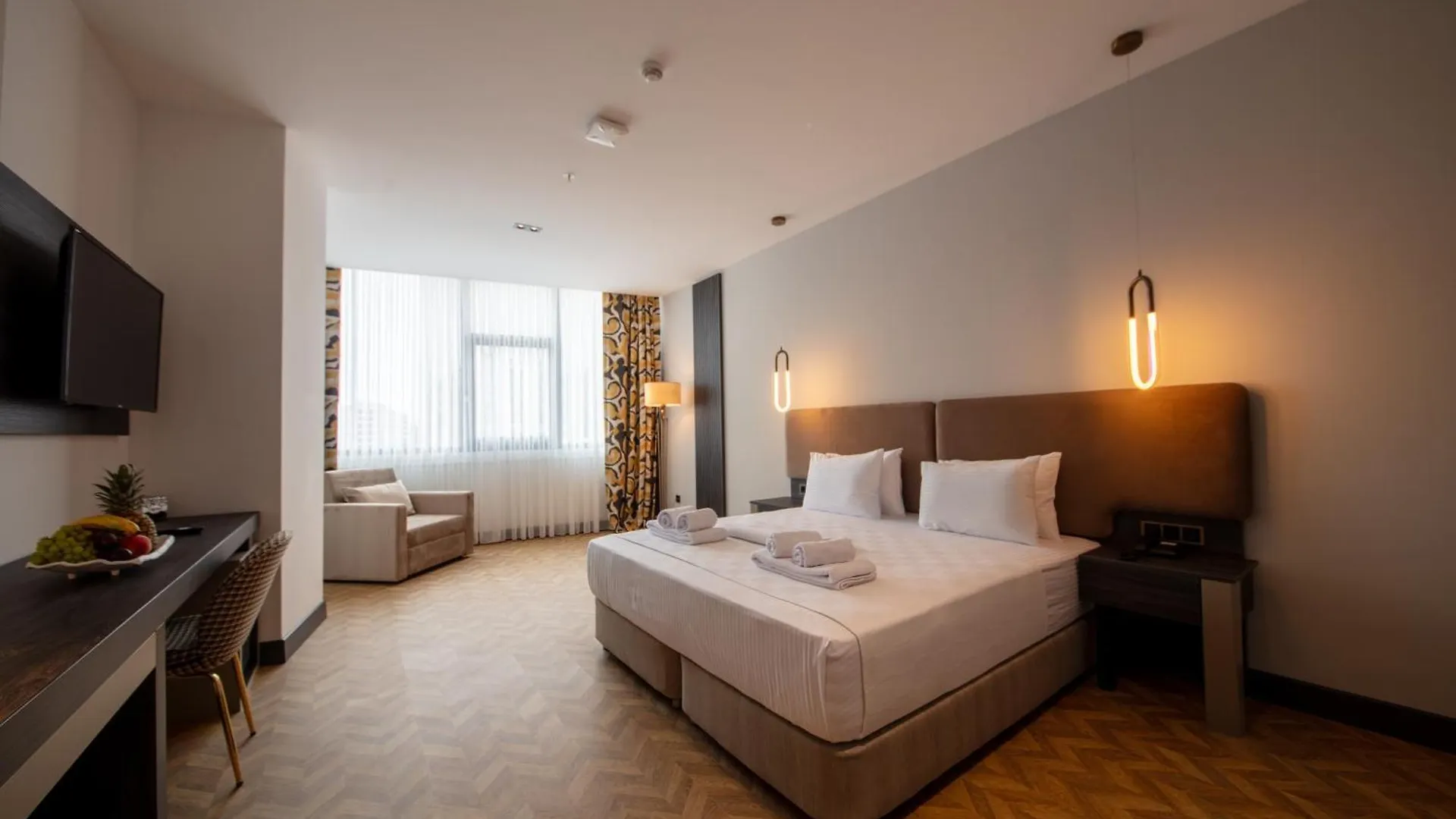 V Center Hotel Трабзон 4*,